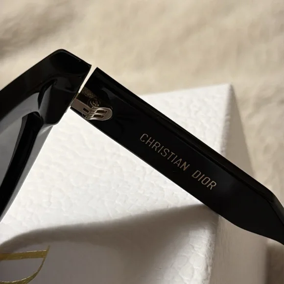 Christian Dior 52mm Sunglasses - Picture 13 of 16